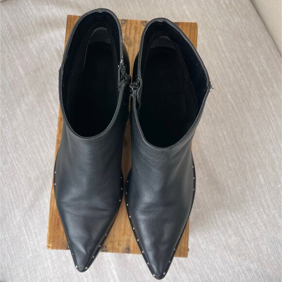 Charles by Charles David Plato Black Leather Studded Pointed Toe Ankle Boots 9.5 - Picture 3 of 10